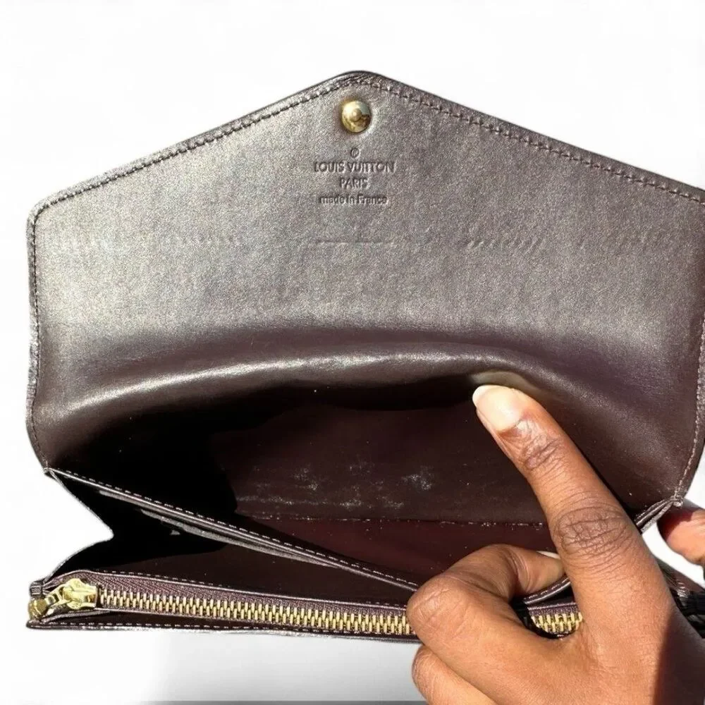 Louis Vuitton Vernis Sarah Wallet Amarante Monogram Patent Leather M90152 Luxury